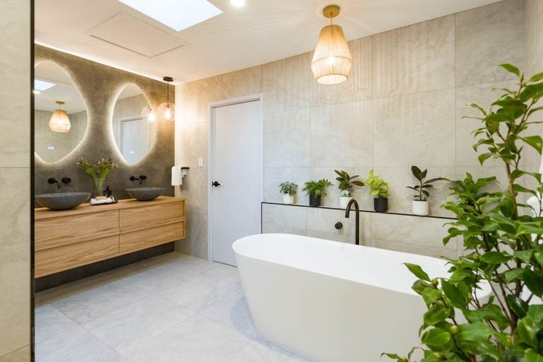 Photo of property in 8 Sullivans Road, Paihia, 0200