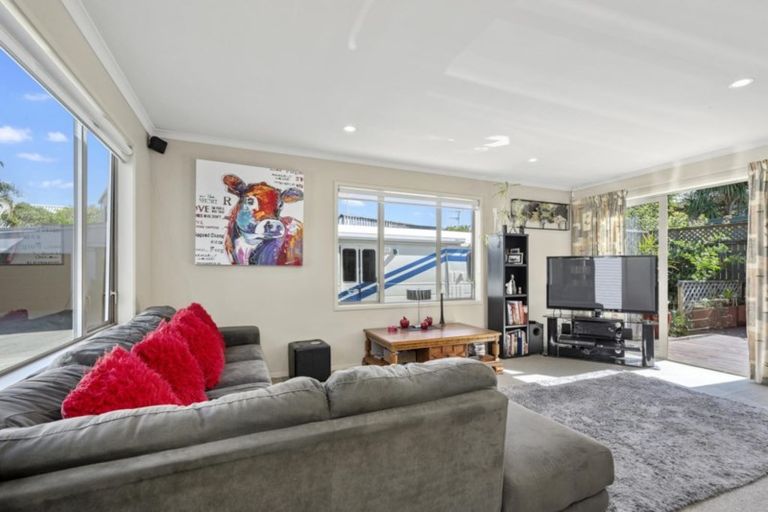 Photo of property in 46e Percy Road, Papamoa Beach, Papamoa, 3118