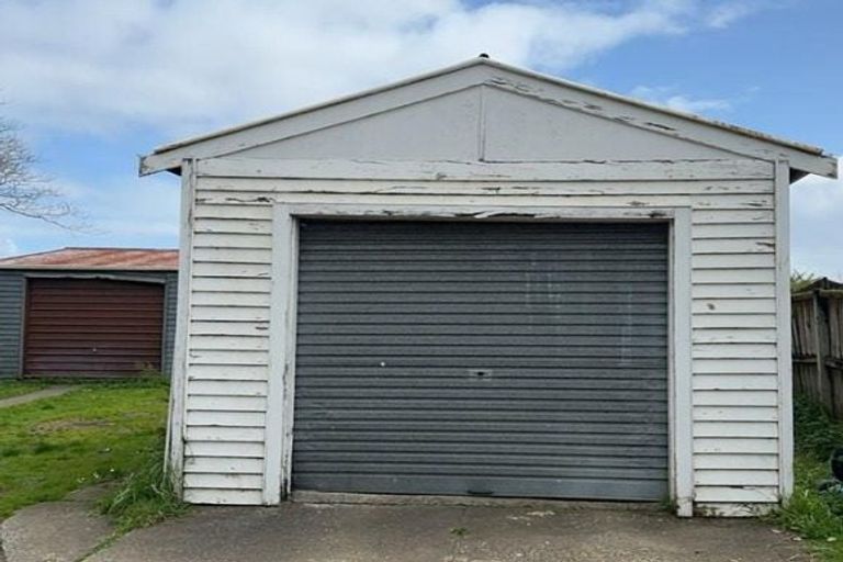 Photo of property in 15 Rogers Road, Manurewa, Auckland, 2102