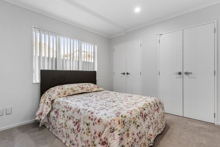 Photo of property in 34a Mcinnes Road, Weymouth, Auckland, 2103