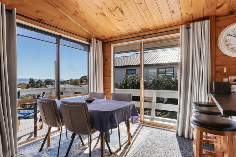 Photo of property in 15 Hamurana Road, Omokoroa, 3114