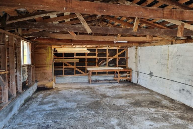 Photo of property in 33a Findlay Street, Tawa, Wellington, 5028