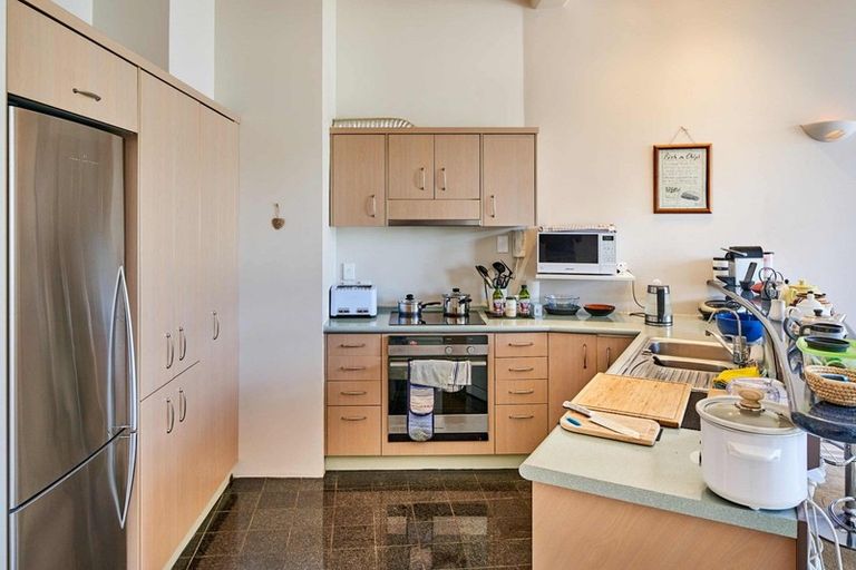 Photo of property in 17/60 Courtenay Place, Te Aro, Wellington, 6011