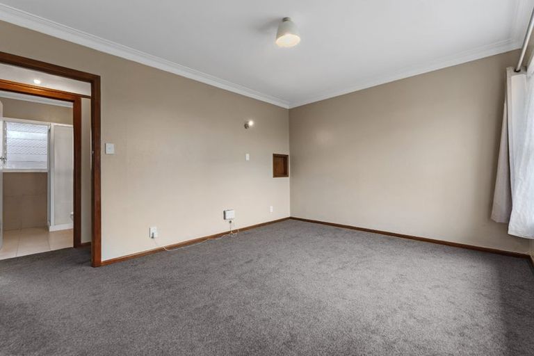 Photo of property in 2/19 Motatau Road, Papatoetoe, Auckland, 2025