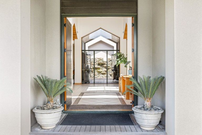 Photo of property in 115 Grand Drive, Orewa, 0931