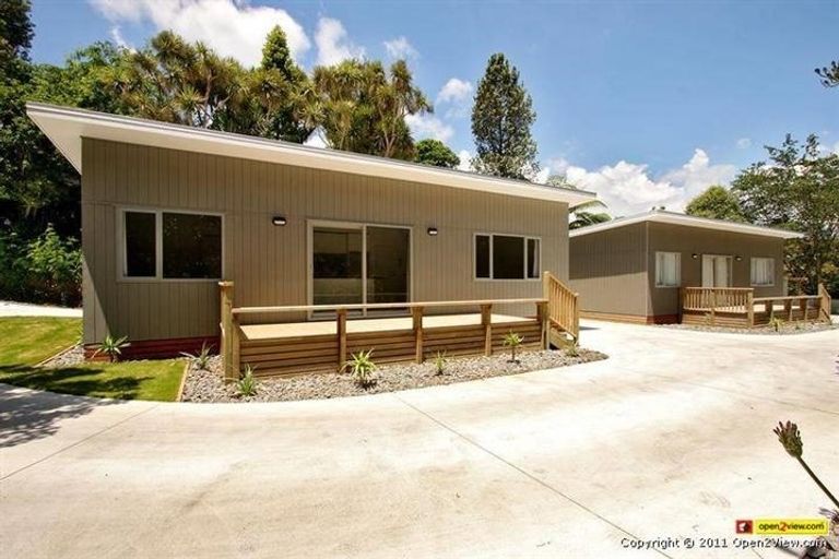 Photo of property in 12a Winstone Place, Highlands Park, New Plymouth, 4312