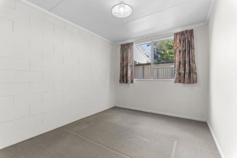 Photo of property in 1/117 Seaview Road, Westown, New Plymouth, 4310
