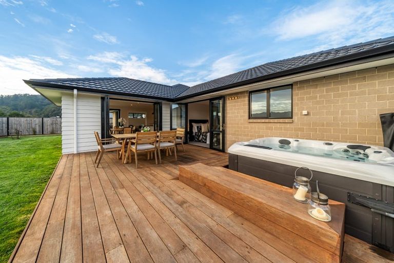 Photo of property in 79 Mawai Hakona Drive, Wallaceville, Upper Hutt, 5018