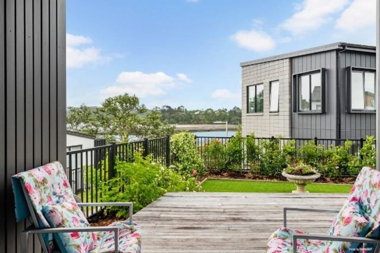 Photo of property in 8 Marine Parade, Hobsonville, Auckland, 0616