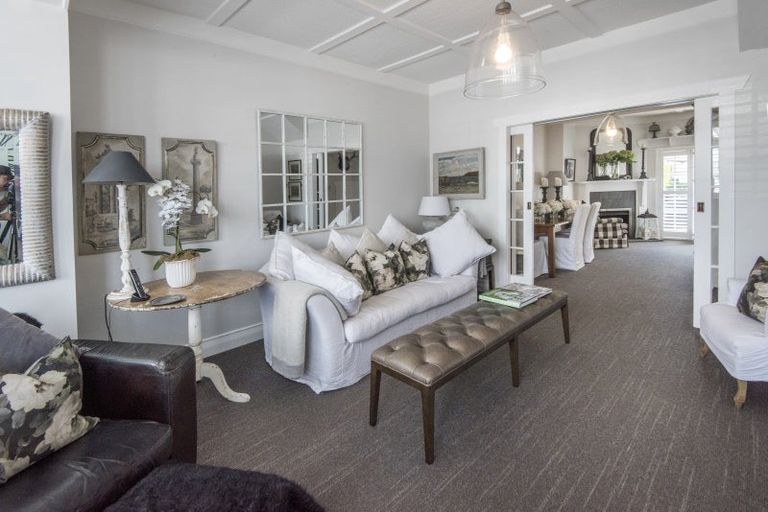 Photo of property in 10 Queens Parade, Devonport, Auckland, 0624