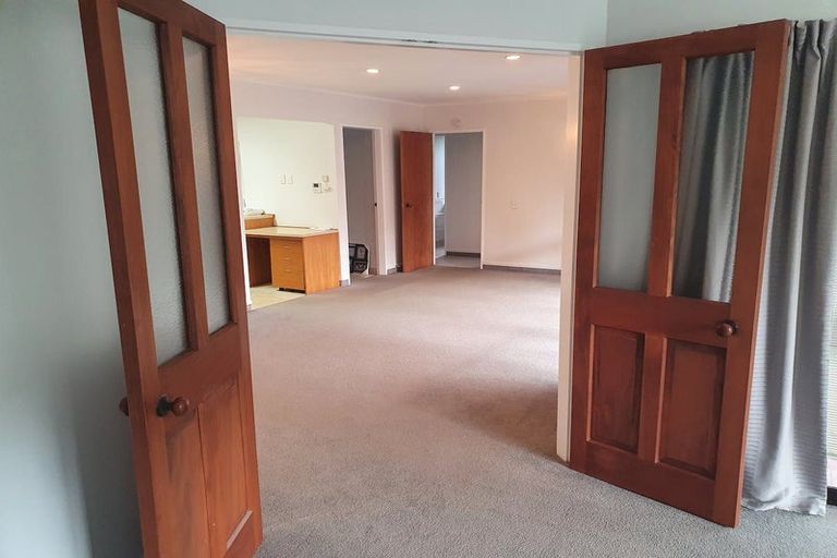 Photo of property in 30 Wyndrum Avenue, Waterloo, Lower Hutt, 5011