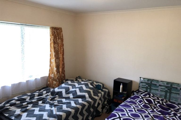 Photo of property in 42 Medvale Avenue, Flat Bush, Auckland, 2019