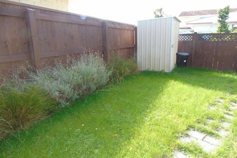 Photo of property in 7b Matthews Road, Wainuiomata, Lower Hutt, 5014