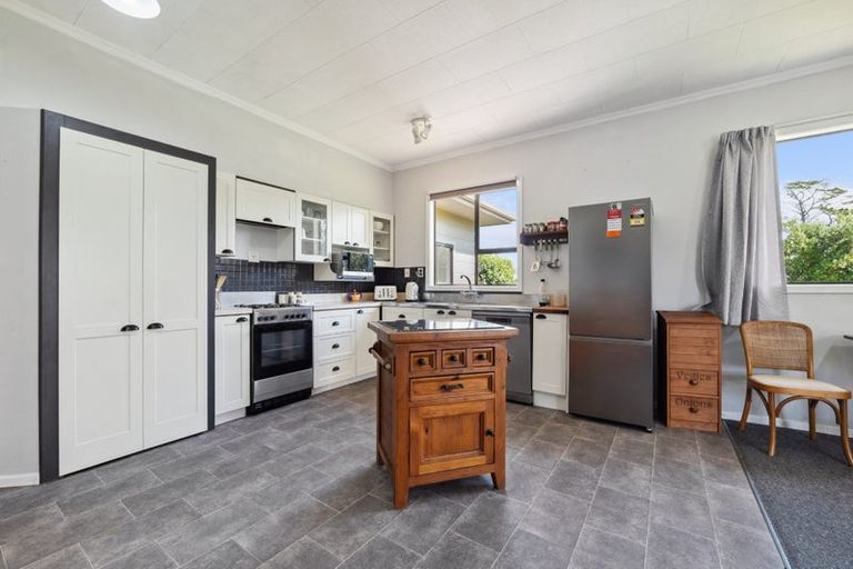 Photo of property in 525 Auroa Road, Auroa, Hawera, 4678