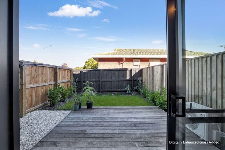 Photo of property in 2/9 Marcroft Street, Woolston, Christchurch, 8062