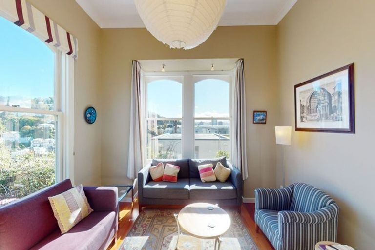 Photo of property in 23 Maarama Crescent, Aro Valley, Wellington, 6021