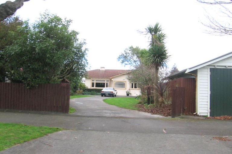 Photo of property in 40 Rangitane Street, Palmerston North, 4414