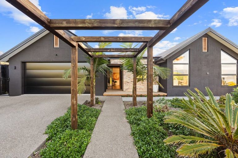 Photo of property in 7 Taemai Place, Okura Bush, Albany, 0794