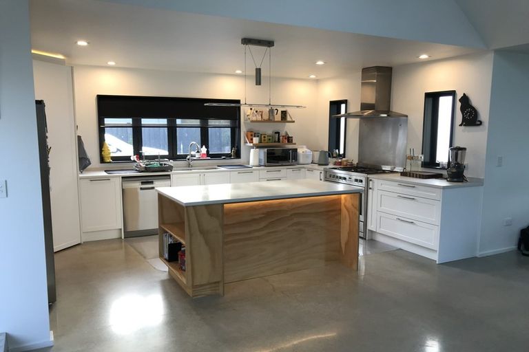 Photo of property in 15 Williams Street, Cambridge, 3434