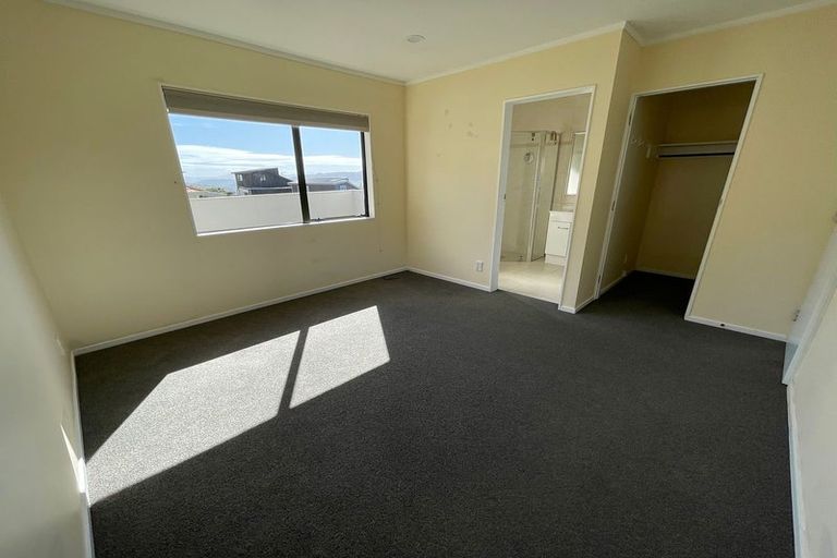 Photo of property in 19 Jaunpur Crescent, Broadmeadows, Wellington, 6035