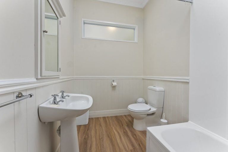 Photo of property in 1926 Makino Road, Halcombe, Feilding, 4779