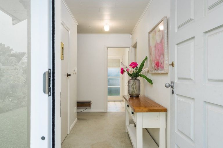 Photo of property in 12a Heta Road, Inner Kaiti, Gisborne, 4010