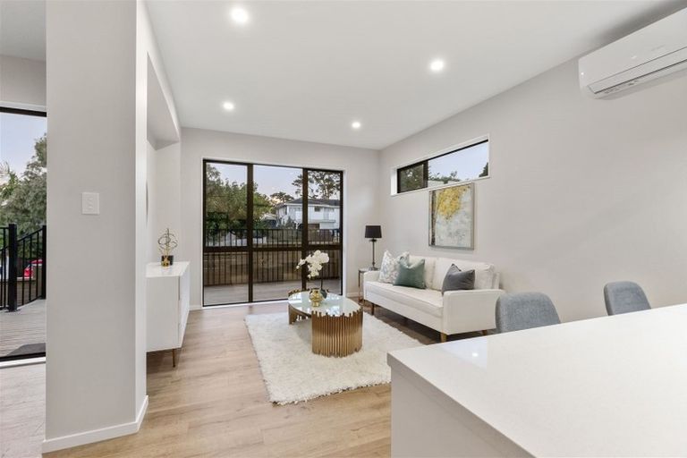 Photo of property in 51a Reynella Drive, Massey, Auckland, 0614