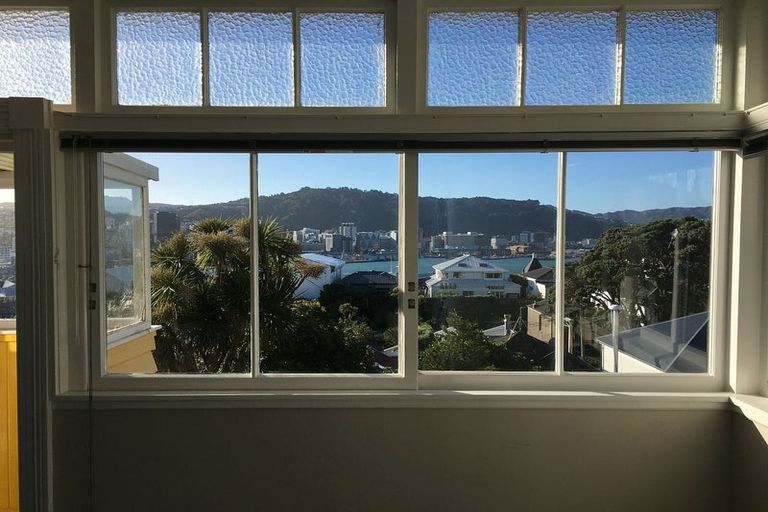 Photo of property in 7 Mcintyre Avenue, Mount Victoria, Wellington, 6011