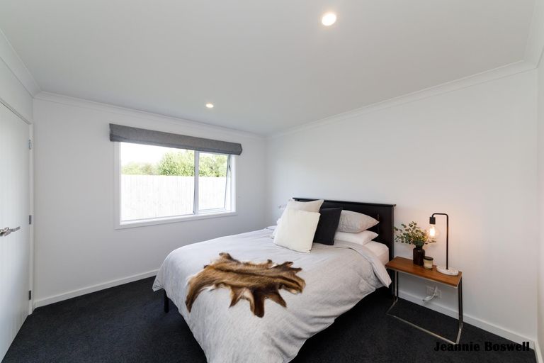 Photo of property in 51 Liberty Grove, Kelvin Grove, Palmerston North, 4414