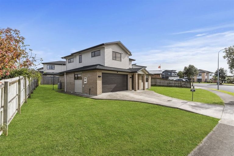Photo of property in 88 Keri Vista Rise, Papakura, 2110