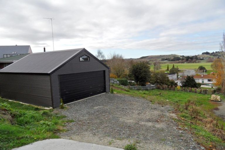 Photo of property in 18 North Terrace, Gore, 9710