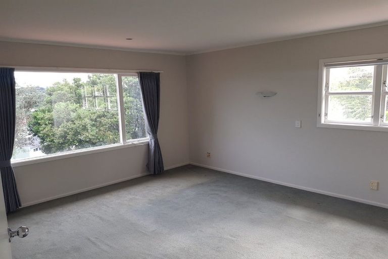 Photo of property in 39 Bayview Road, Browns Bay, Auckland, 0630