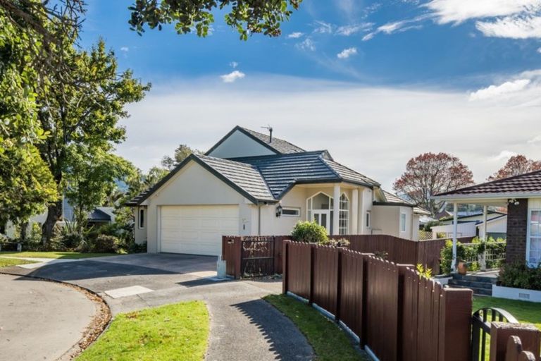Photo of property in 21 Saint Columbans Grove, Boulcott, Lower Hutt, 5010
