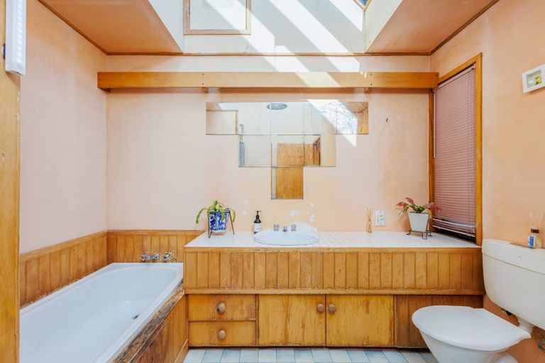 Photo of property in 41 Fitzherbert Avenue, West Harbour, Auckland, 0618