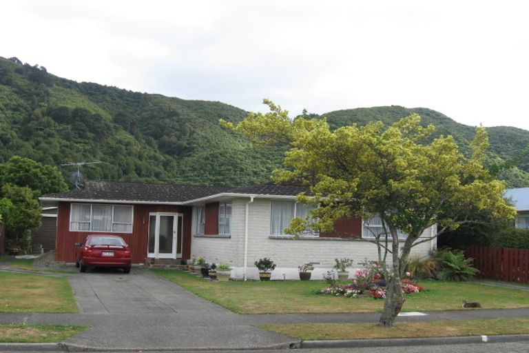 Photo of property in 96 Pasadena Crescent, Totara Park, Upper Hutt, 5018