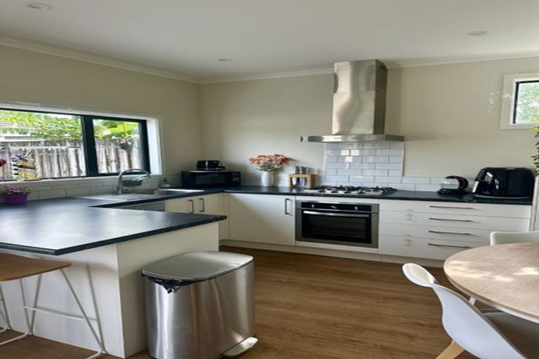 Photo of property in 392a Cambridge Terrace, Naenae, Lower Hutt, 5011