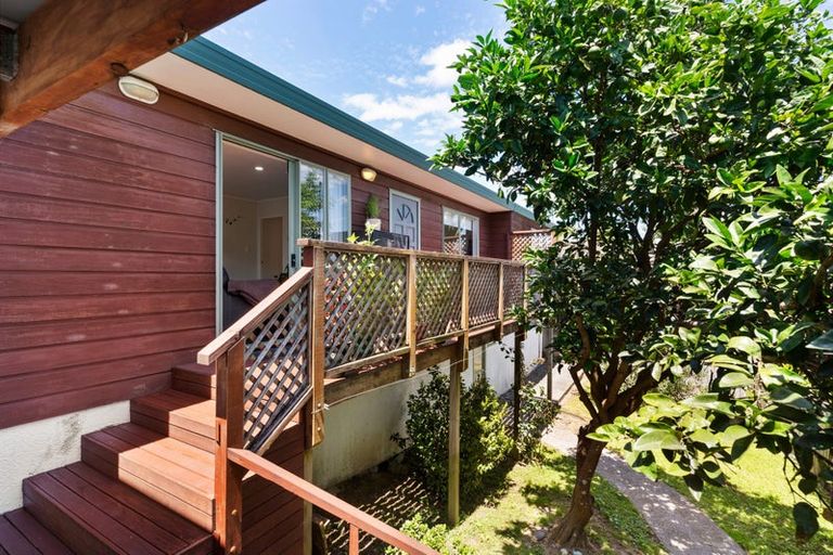 Photo of property in 2/4 Gibraltar Street, Howick, Auckland, 2014