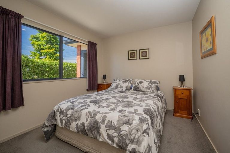 Photo of property in 60 Newcastle Street, Clyde, 9330