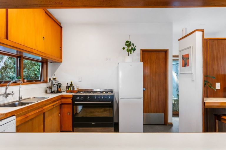 Photo of property in 43 Moana Road, Okitu, Gisborne, 4010