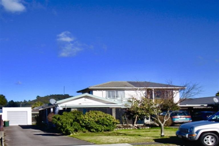 Photo of property in 15 Peace Street, Fenton Park, Rotorua, 3010