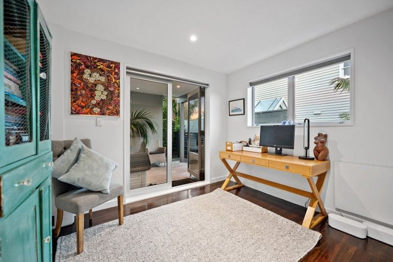 Photo of property in 2/2a Earnoch Avenue, Takapuna, Auckland, 0622
