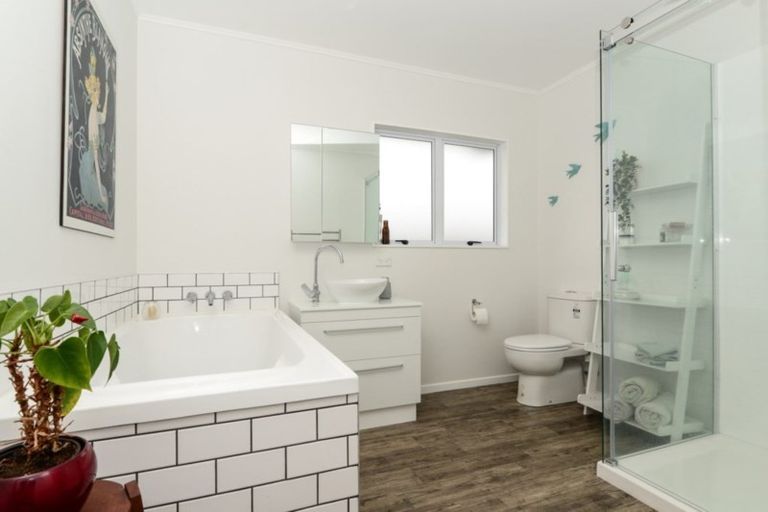 Photo of property in 21 Springfield Crescent, Enderley, Hamilton, 3214