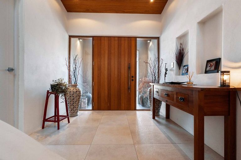 Photo of property in 50 Forest Heights, Wanaka, 9305