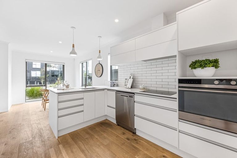 Photo of property in 13 Tarakoi Road, Hobsonville, Auckland, 0616