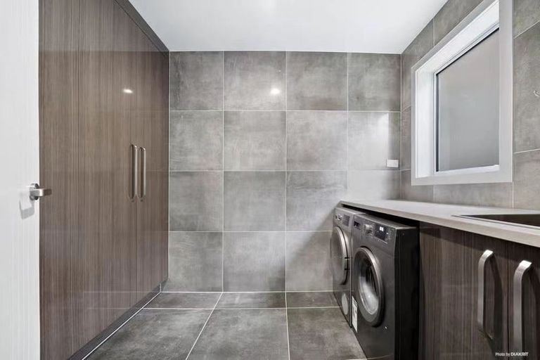 Photo of property in 154 Stredwick Drive, Torbay, Auckland, 0630