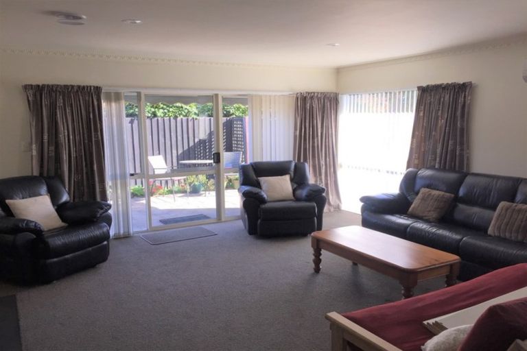 Photo of property in 1/8 Pentland Drive, Belfast, Christchurch, 8051