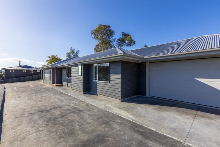 Photo of property in 45 Great North Road, Waipawa, 4210