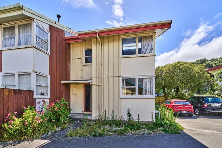 Photo of property in 2/3 Bouverie Street, Petone, Lower Hutt, 5012