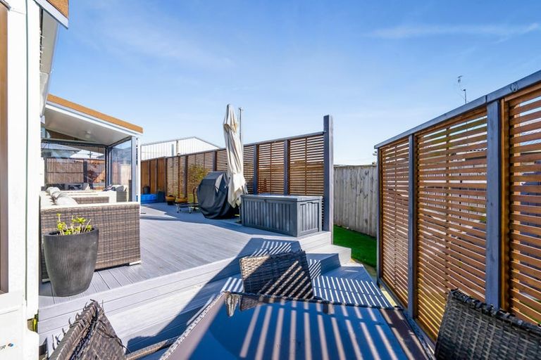 Photo of property in 5 Antonia Place, Bell Block, New Plymouth, 4312