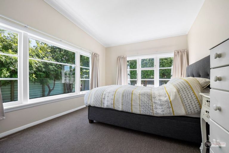 Photo of property in 6 Randwick Crescent, Moera, Lower Hutt, 5010